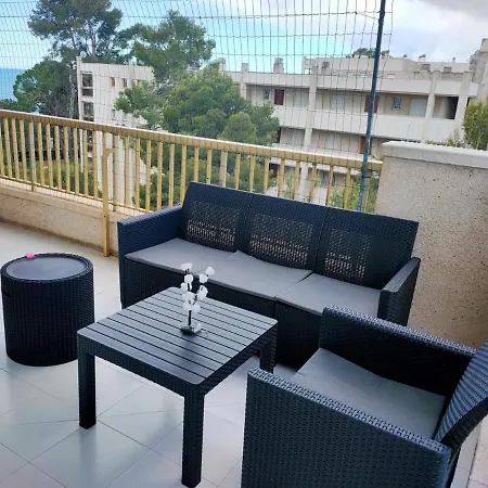 Enjoy The Beach, Port Aventura And Ferrari Land Apartment